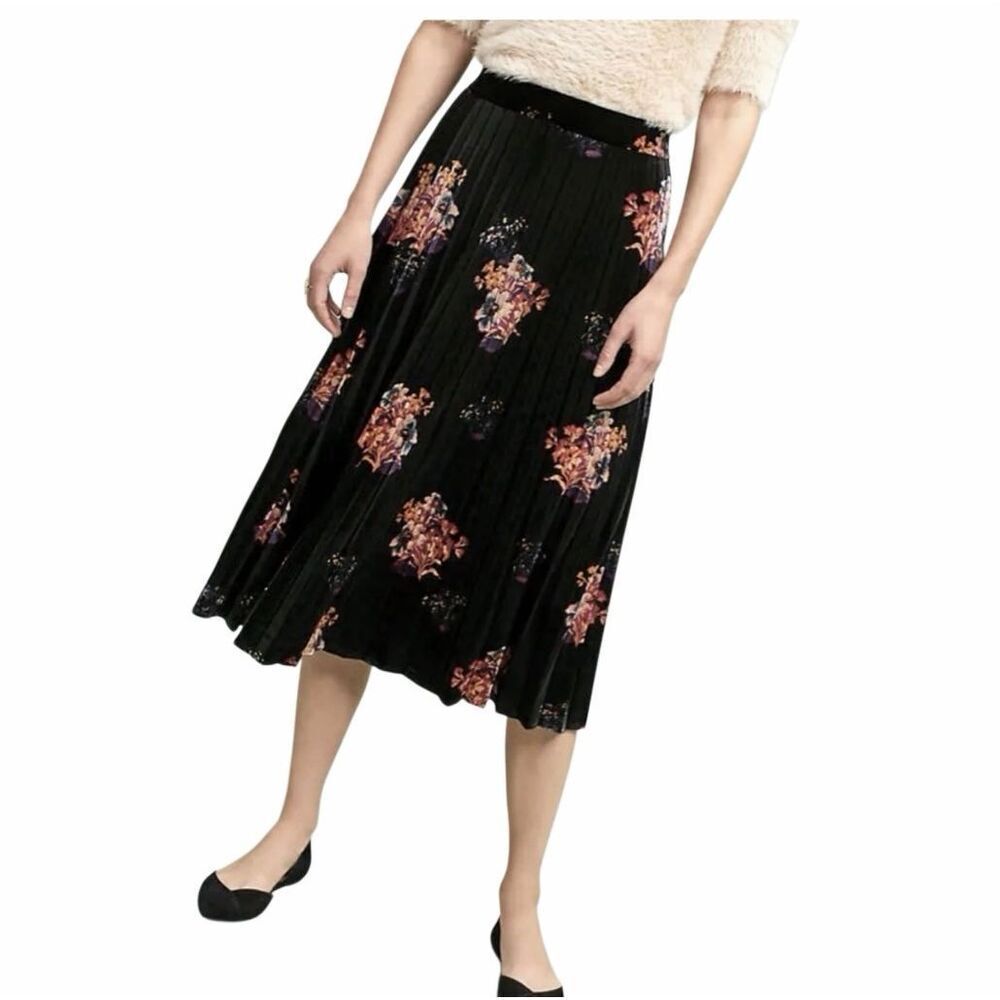 Anthropologie Maeve floral velvet skirt Large